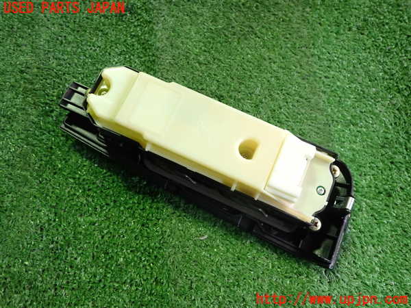 2UPJ-9241186240]セルシオ(UCF31)右前パワーウィンドウスイッチ 中古_3
