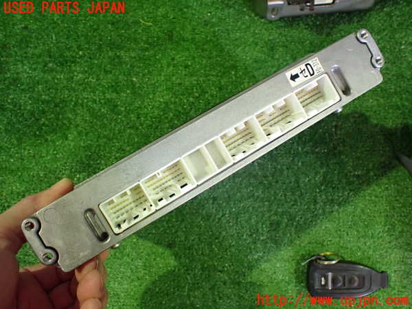 2UPJ-9241186110]セルシオ(UCF31)エンジンコンピューター 中古_3