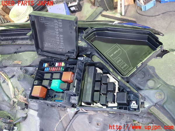 2UPJ-9241186743]セルシオ(UCF31)ヒューズボックス3(EGルーム内助手席側) 中古_2
