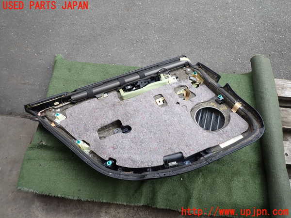 2UPJ-9241181294]セルシオ(UCF31)右後ドア内張り 中古_5