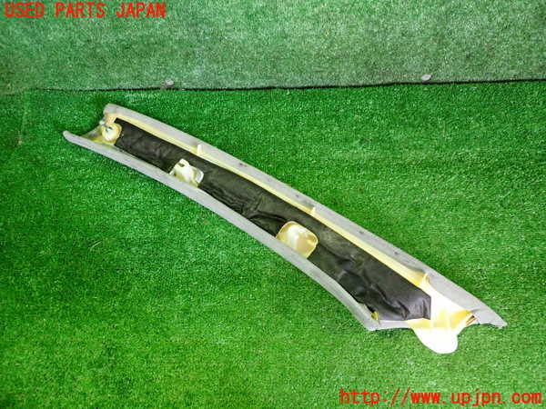 2UPJ-9241187655]セルシオ(UCF31)右フロントピラートリム 中古_2