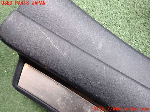 2UPJ-9241187740]セルシオ(UCF31)スカッフプレート 中古_3
