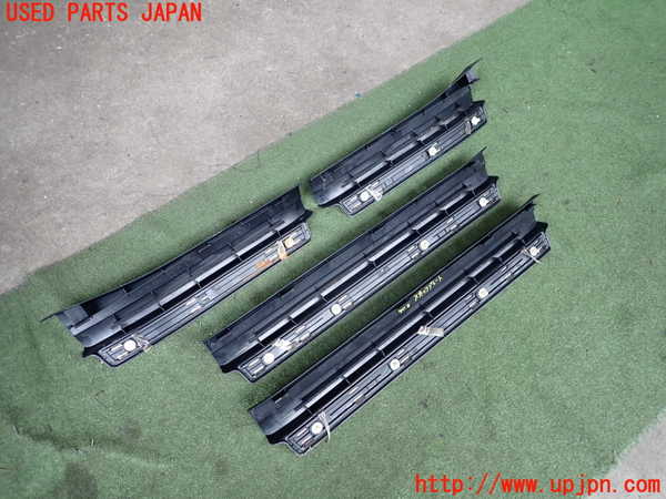 2UPJ-9241187740]セルシオ(UCF31)スカッフプレート 中古_4