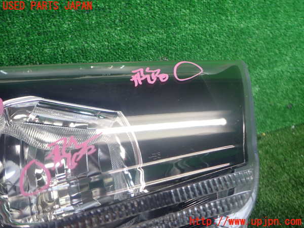 2UPJ-9241191130]ダッジ・チャージャー(型式不明)右ヘッドライト ハロゲン 中古_2