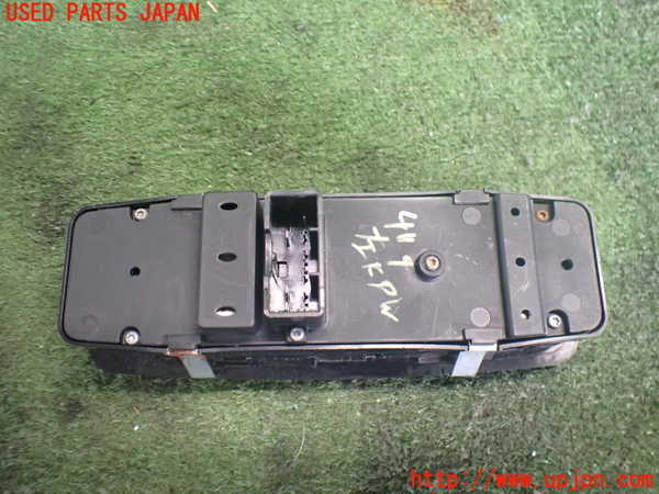 2UPJ-9241196245]ダッジ・チャージャー(型式不明)左前パワーウィンドウスイッチ 中古_2