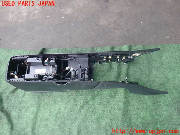 2UPJ-9241197540]ダッジ・チャージャー(型式不明)センターコンソール 中古_5