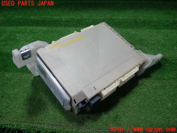 1UPJ-9241206742]MIRAI(ミライ)(JPD10)ヒューズボックス2 中古_2