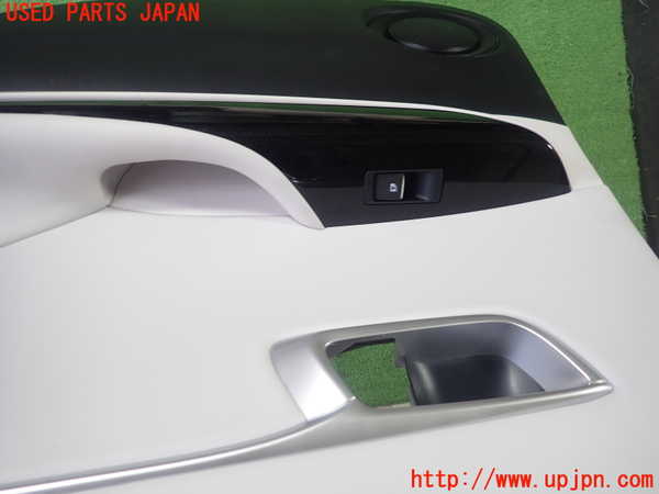 1UPJ-9241201294]MIRAI(ミライ)(JPD10)右後ドア内張り 中古_2