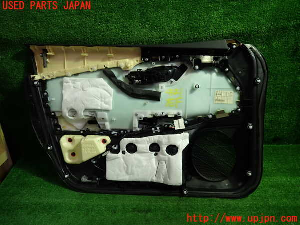 1UPJ-9241211234]クラウン ハイブリッド(AZSH20)右前ドア内張り 中古_3