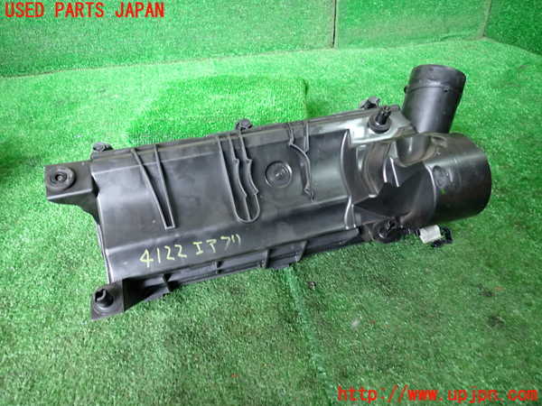 1UPJ-9241222560]プジョー・RCZ(T7R5F02)エアクリーナーボックス 中古_2