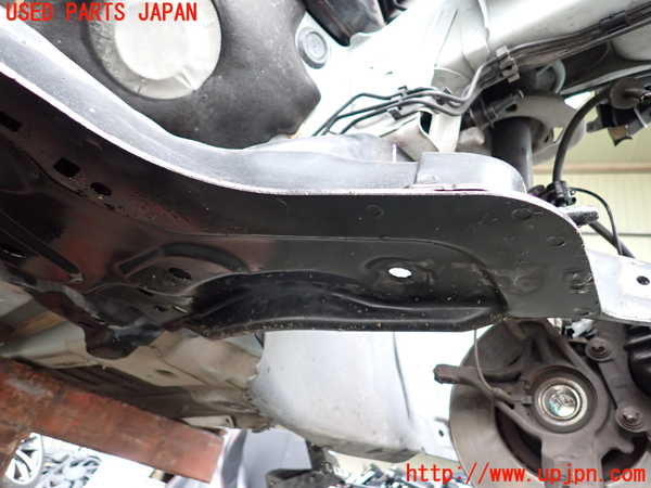 1UPJ-9241225285]プジョー・RCZ(T7R5F02)フロントメンバー 中古_3