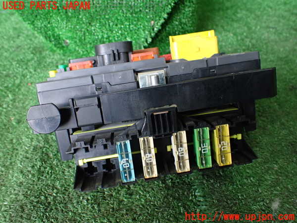 1UPJ-9241226741]プジョー・RCZ(T7R5F02)ヒューズボックス1 (EGルーム 助手席側) 中古_2
