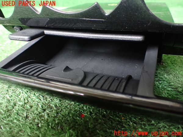 1UPJ-9241227821]プジョー・RCZ(T7R5F02)灰皿1 中古_2
