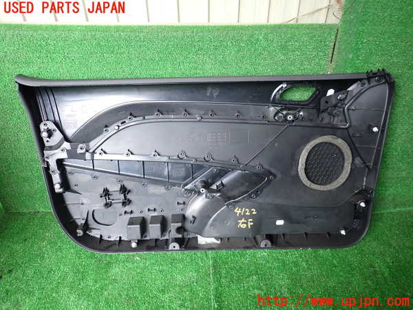 1UPJ-9241221234]プジョー・RCZ(T7R5F02)右ドア内張り 中古_3