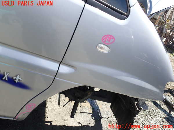 1UPJ-9241231080]デリカ スペースギア(PD6W)右前フェンダー 中古_3