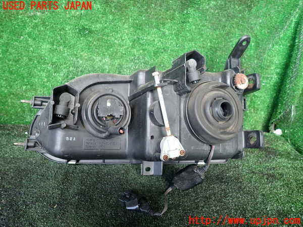 1UPJ-9241231130]デリカ スペースギア(PD6W)右ヘッドライト ハロゲン 中古_3
