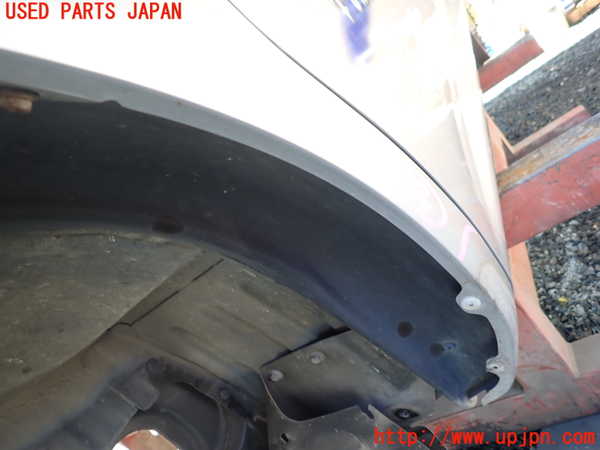 1UPJ-9241231092]デリカ スペースギア(PD6W)左前フェンダーライナー 中古_3