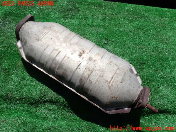 1UPJ-9241232661]デリカ スペースギア(PD6W)触媒1 中古_2