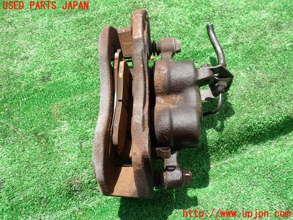 1UPJ-9241234080]デリカ スペースギア(PD6W)右フロントキャリパー 中古_2