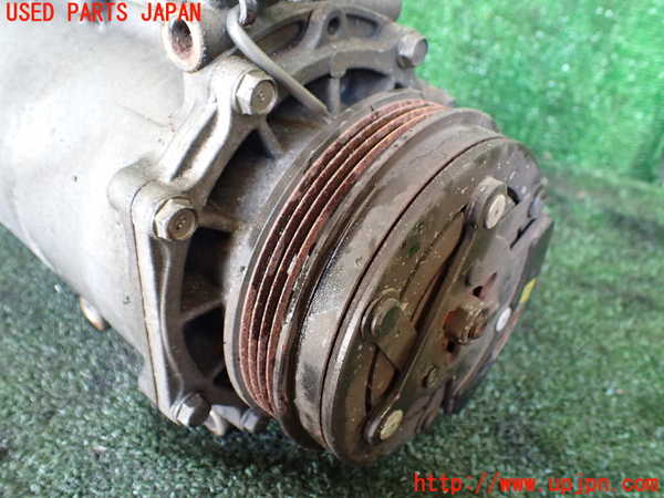 1UPJ-9241236025]デリカ スペースギア(PD6W)エアコンコンプレッサー 中古_3
