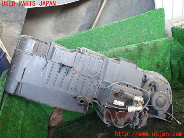 1UPJ-9241236082]デリカ スペースギア(PD6W)エバポレーター2 (リヤ) 中古_3