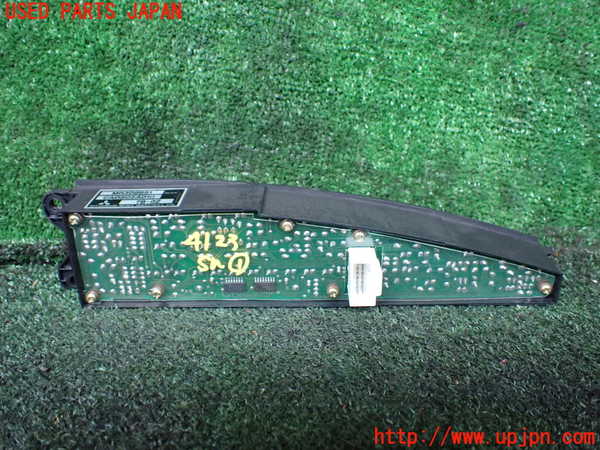 1UPJ-9241236306]デリカ スペースギア(PD6W)スイッチ1 (リヤエアコン) 中古_3