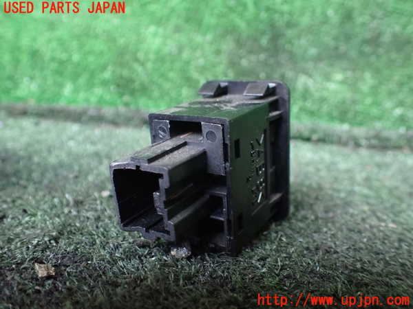 1UPJ-9241236307]デリカ スペースギア(PD6W)スイッチ2 (A/T MODE) 中古_2