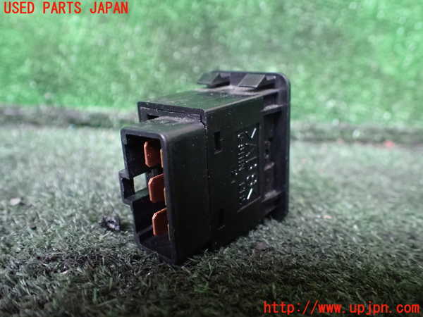 1UPJ-9241236309]デリカ スペースギア(PD6W)スイッチ4 (ワイパーデアイサー) 中古_2