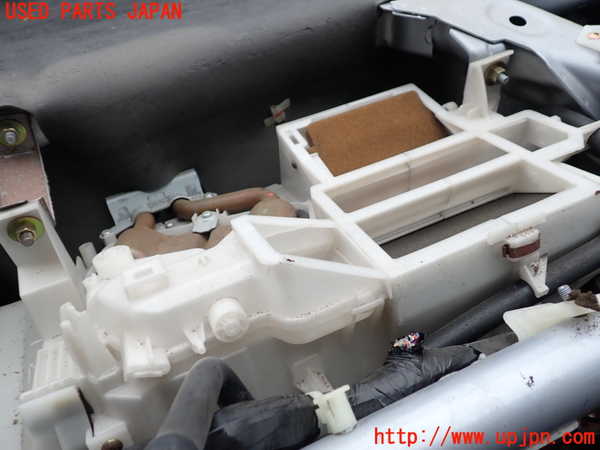 1UPJ-9241236100]デリカ スペースギア(PD6W)ヒーターコア 中古_2
