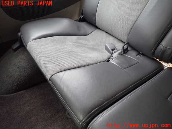 1UPJ-9241237235]デリカ スペースギア(PD6W)右3列目シート 中古_3