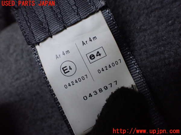 1UPJ-9241237155]デリカ スペースギア(PD6W)右2列目シートベルト 中古_2