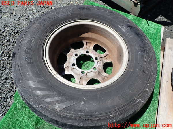 1UPJ-9241239029]デリカ スペースギア(PD6W)タイヤ　ホイール　1本④ 225/80R15 中古_3
