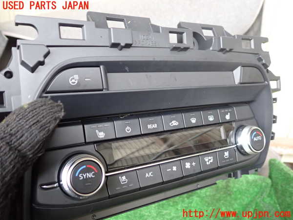 1UPJ-9241246066]CX-8(KG2P)エアコンスイッチ1 中古_2