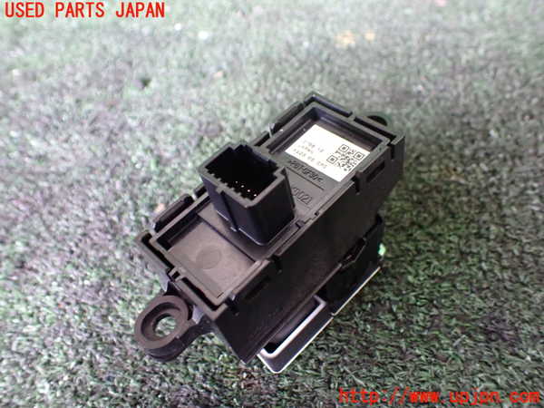 1UPJ-9241246307]CX-8(KG2P)スイッチ2 (電動パーキング、AUTO HOLD) 中古_2