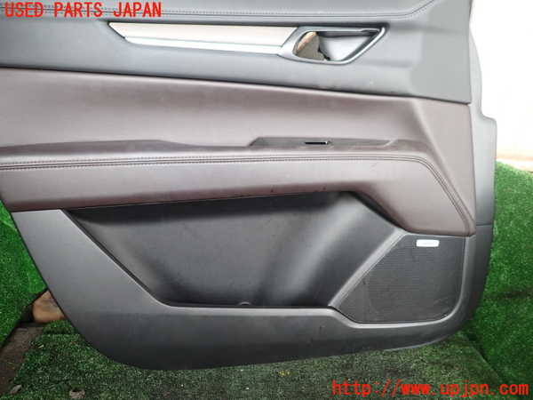 1UPJ-9241241264]CX-8(KG2P)左前ドア内張り 中古_3