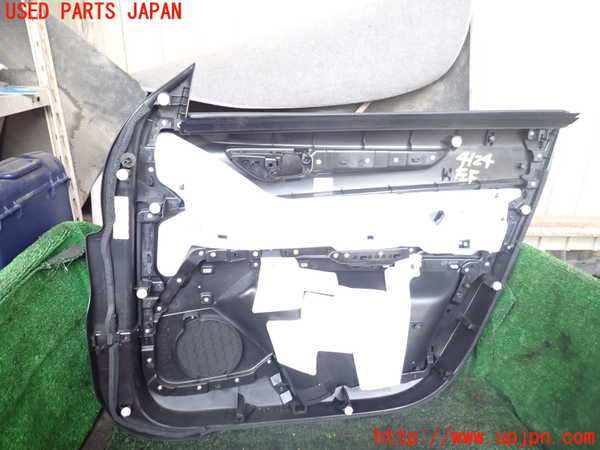 1UPJ-9241241264]CX-8(KG2P)左前ドア内張り 中古_4