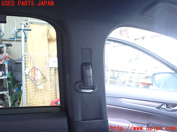 1UPJ-9241247670]CX-8(KG2P)左センターピラートリム 中古_2
