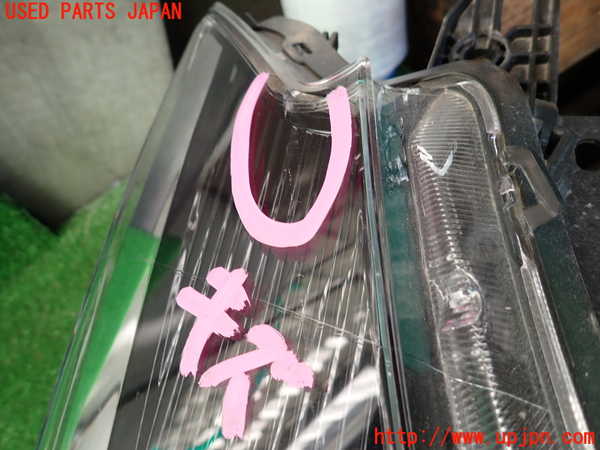 1UPJ-9241261130]キックス(RP15)右ヘッドライト LED 中古_3