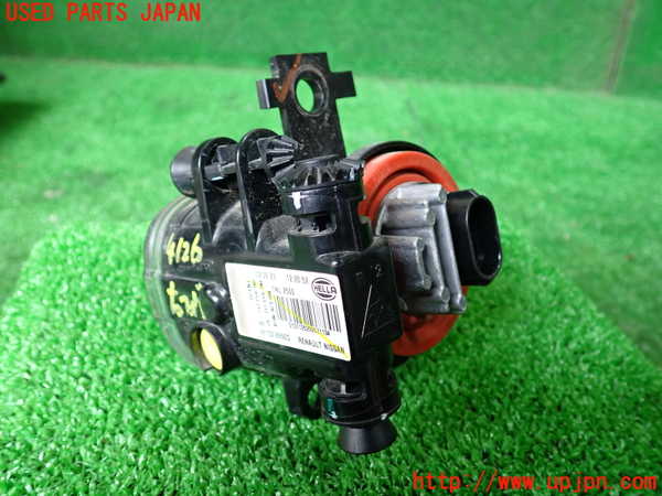 1UPJ-9241261180]キックス(RP15)右フォグ 中古_2