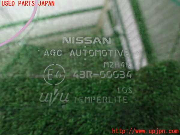 1UPJ-9241261268]キックス(RP15)左前ドアガラス 中古 AGC M2H4K 43R-00034_3