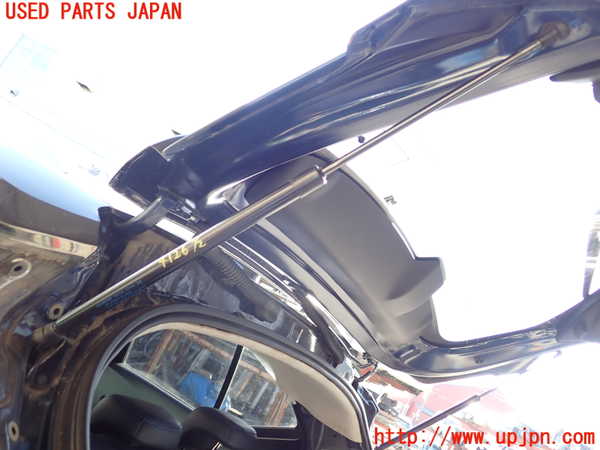 1UPJ-9241261584]キックス(RP15)リアゲートダンパー 中古_2