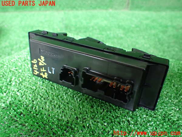 1UPJ-9241266240]キックス(RP15)右前パワーウィンドウスイッチ 中古_2