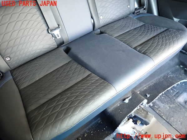 1UPJ-9241267385]キックス(RP15)リアシート 中古_3