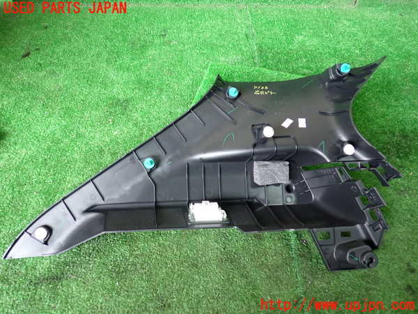 1UPJ-9241267675]キックス(RP15)右リアピラートリム 中古_2