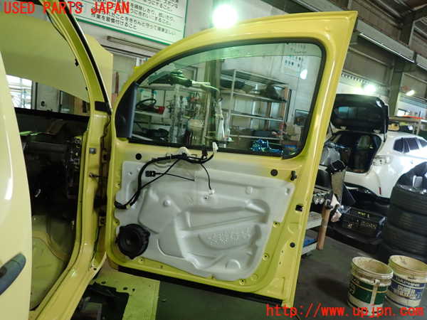 1UPJ-9241271230]ルノー・カングー(KWK4M)右前ドア SEKURIT M34 中古_4