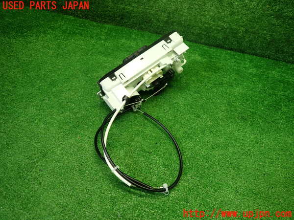 1UPJ-9241276066]ルノー・カングー(KWK4M)エアコンスイッチ1 中古_3