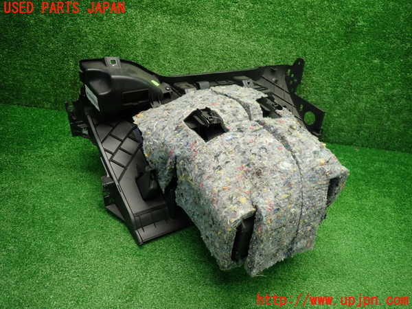 1UPJ-9241277516]ルノー・カングー(KWK4M)グローブボックス1 中古_2