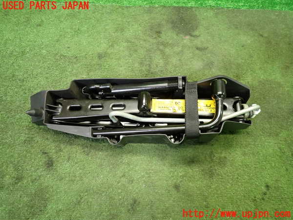 1UPJ-9241277805]ルノー・カングー(KWK4M)車載工具 中古_2