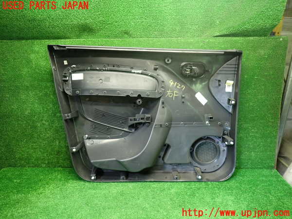1UPJ-9241271234]ルノー・カングー(KWK4M)右前ドア内張り 中古_5