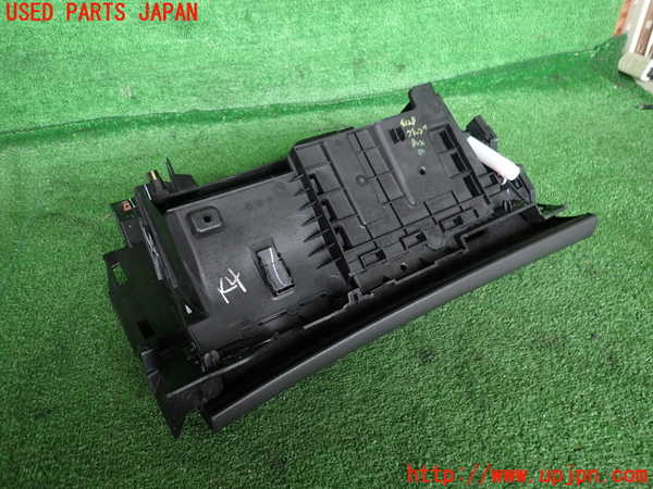 2UPJ-9241287516]キャデラック・CTS スポーツセダン(A1LL)グローブボックス1 中古_2